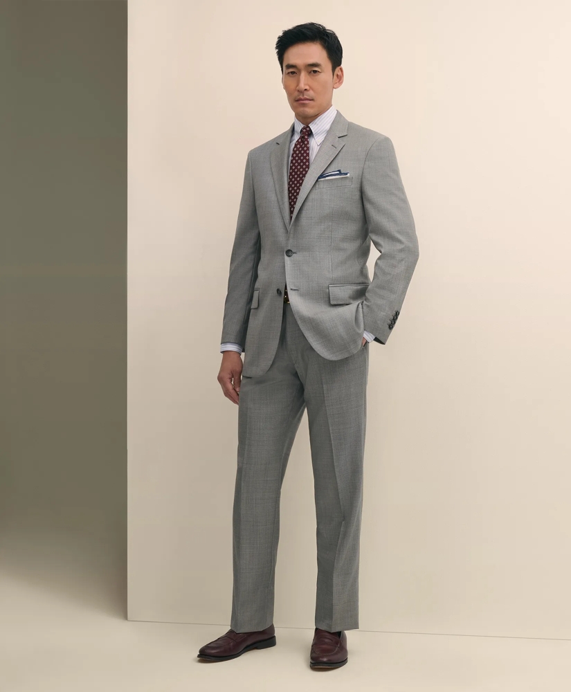 ee741c38_TRADITIONAL_FIT__WOOL_SHARKSKIN_1818_SUIT_LIGHT_GREY-1