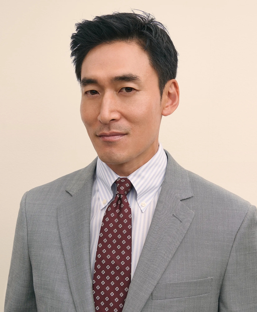 f77911ff_TRADITIONAL_FIT__WOOL_SHARKSKIN_1818_SUIT_LIGHT_GREY-1