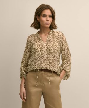 Crinkle Texture Floral Popover Blouse